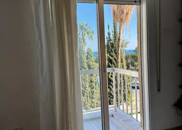 уютные с балконом * Limasol