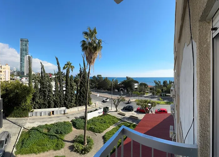 уютные с балконом